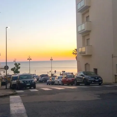 Via Carducci,14 Appartamento